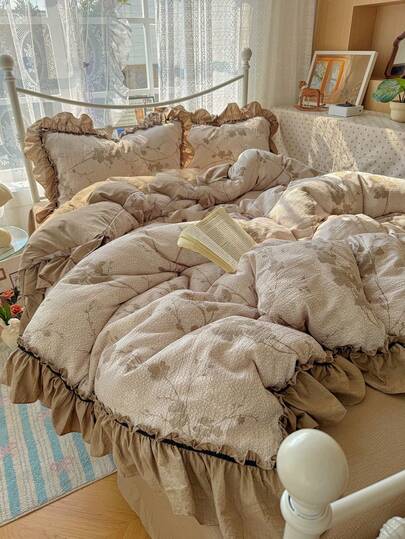 4pcs Floral Lace Bedding Set, Soft & Comfortable Bedroom Linens, Romantic Lace Design, Beautiful Floral Pattern, Breathable & Soft All-Season Bedding Set Including 1 Duvet Cover, 1 Flat Sheet, 2 Pillowcases, No Filling, Suitable For Bedroom, Dorm, Home Use, Multiple Sizes Available