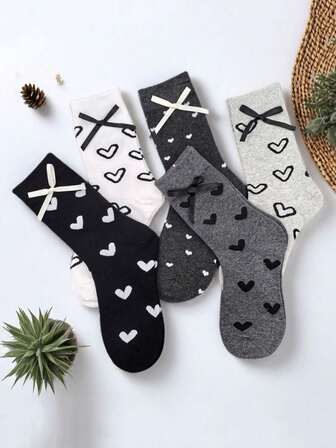 5 أزواج من الجوارب القطنية متوسطة الطول بنمط الفيونكة والقلب، بطراز ياباني
