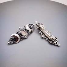 1pc Retro Witch Triple Moon Spring Clip Hair Accessory, Gothic Bohemian Style Hair Clip For Party, Women Hair Decoration, Claw Clips