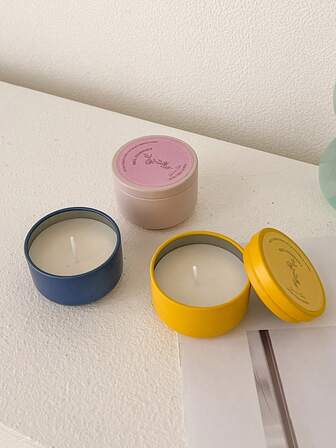 1pc Classic Mini Round Metal Tin Candle, Romantic Atmosphere, Long-Lasting Fragrance, Photography Prop, Suitable For Christmas Tree, Snowflake, Gingerbread Man, Reindeer, Santa Claus, Wreath, Apple, Christmas & New Year Holiday, Gift For Family And Friends