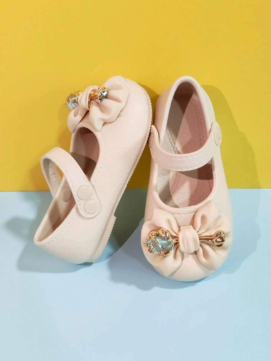 1 par de bailarinas casuales de unicolor para niñas con decoración de mariposa, cómodas, antideslizantes y ligeras, adecuadas para uso en exteriores, otoño/invierno