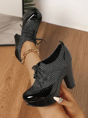 Zapatos de tacón alto con cordones y empeine alto para mujer, de piel patentada con tacón grueso, suela de plataforma impermeable y gruesa, de talla grande, para fiestas navideñas, de moda y casuales