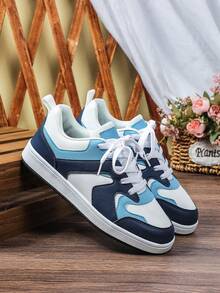 White And Blue Contrast Casual Men's Skate Shoes, Round-Toe Low-Top Lace-Ups With A Stylish, Classic Look. Dark Blue Accents Make Them Perfect For Work, Commuting, Traveling, Dates, Business-Casual Occasions, Or Year-End Parties. Great For New Year, Christmas, Or Birthday Gifts.