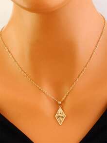 1pc Retro Geometric Personalized Pendant Necklace With Diamond-Shaped Embossed Sun And Moon Pendant For Women