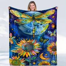 Dragonfly And Floral Print Soft Fleece Throw Blanket Colorful Lodge-Themed Cartoon Design Polyester All-Season Knitted Cozy Flannel Blanket Gift280gsm Room Decor Home Essentials Decor Bedroom