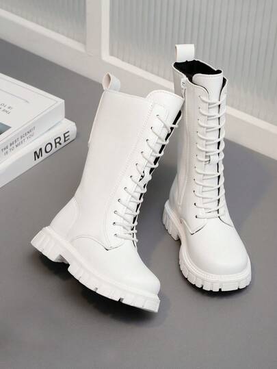 זוג אחד מגפיים גבוהים קלאסיים מעור PU רכים ונוחים לבנים עם שרוכים ובוהן עגולה לפעוטות בנות, מתאים לתלמידות בגילאי 3-15, לבוש חוץ יומיומי, סתיו/חורף