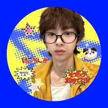 Cotis Fan Badge, Featuring Vibrant Japanese Street Style Aesthetics. The Badge Showcases Character Imagery Complemented By Stars, Hearts, "JUHOON" Lettering, And Decorative Elements. This Fan Merchandise Accessory Can Be Used To Decorate Clothing, Bags, And Other Items, Making It Ideal For Fan Events Or Everyday Styling. - Multicolor - View 7