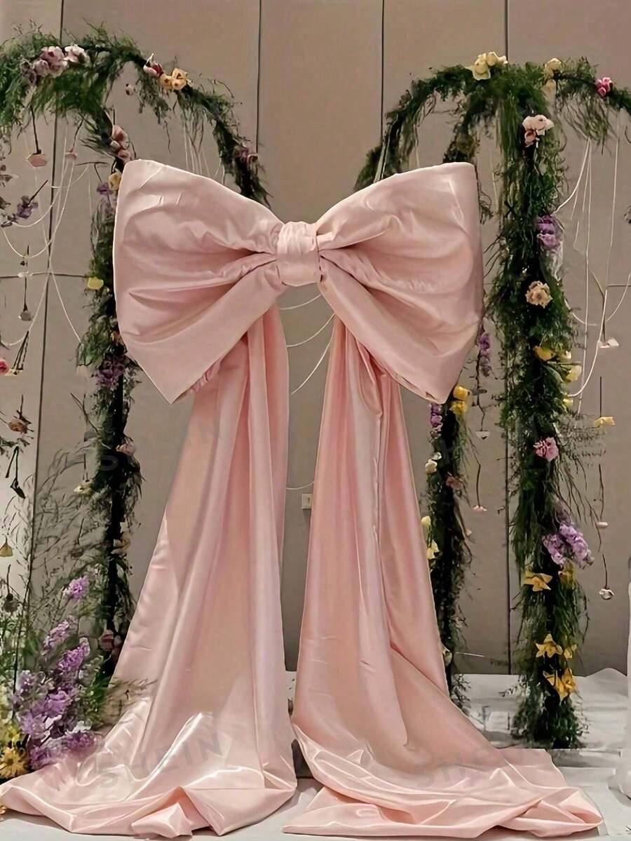 1个多色大蝴蝶结装饰品，适用于生日派对背景、房间墙面装饰、巨型丝带悬挂装饰、礼品墙面装饰、摄影道具，是新娘送礼会、婚礼派对、圣诞节装饰、家居圣诞礼物、圣诞装饰的理想之选。 - 彩色 - 查看 1