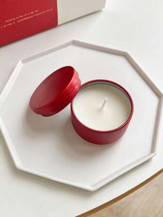 1pc Classic Mini Round Metal Tin Candle, Romantic Atmosphere, Long-Lasting Fragrance, Photography Prop, Suitable For Christmas Tree, Snowflake, Gingerbread Man, Reindeer, Santa Claus, Wreath, Apple, Party, Christmas, New Year, Holiday, Anniversary, Gift For Family And Friends