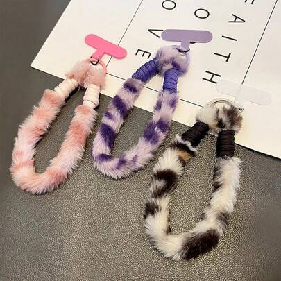 豹纹手机挂绳、蓬松短款冬季腕带、拼色毛绒钥匙扣