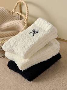 2/4双装女士加厚拖鞋袜，毛绒蝴蝶结装饰，舒适透气，颜色随机，秋冬季保暖舒适