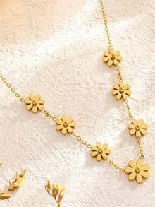 1 Set Stainless Steel Daisy Flower Necklace, Anklet And Earrings, Sweet And Fresh Jewelry Set Suitable For Women's Daily Commute Or Party Occasions, Also Great As Gift For Friends