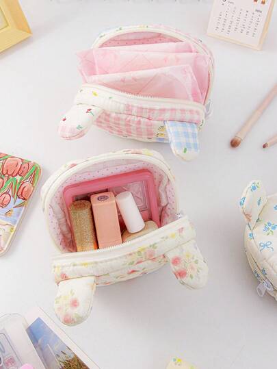 1 pezzo Borsetta portamonete con decorazione a orecchie d'orso, motivo floreale e fiocco, borsa per assorbenti igienici, custodia per rossetto con stampa di cartoni animati, custodia imbottita in schiuma per cuffie Bluetooth, pochette per il trucco con design ad orecchie, portafoglio mini a forma speciale, borsa porta carte in tessuto morbido, portachiavi con cerniera, organizer cosmetici kawaii, borsa pratica per piccoli oggetti, accessori da donna, regali per damigelle, figlia, compleanni, Natale, Festa del Papà, decorazione per la casa, amata dalle ragazze giovani