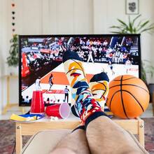 Calcetines Divertidos Lavley Para Hombres - Regalos Novedosos Para Fanáticos del Deporte, Golf, Pickleball, Levantamiento de Pesas, Carreras y Más - No molestar, el baloncesto está en calcetines - Ver 5