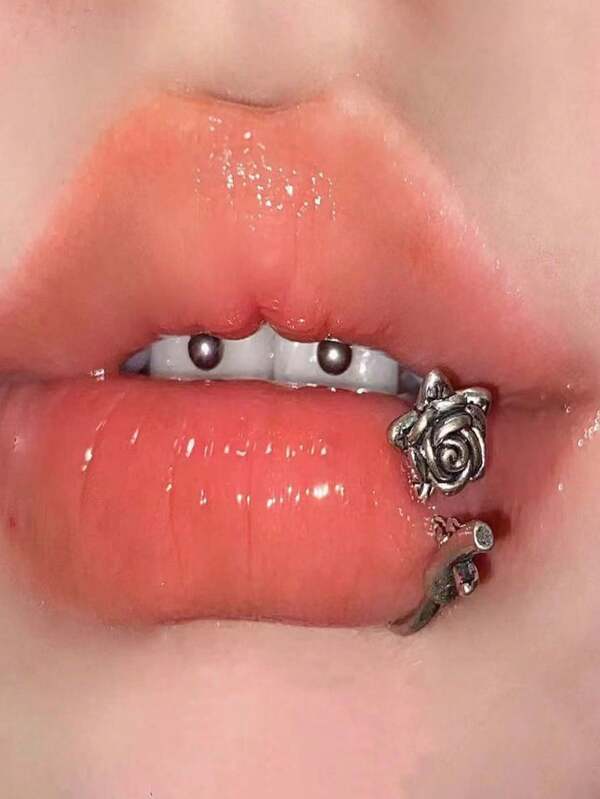 1pc Skin-Friendly Anti-Allergic Vintage Rose Titanium Steel Ear Cartilage Piercing C-Ring Earring, Elegant Couple Vintage Rose Titanium Steel Ear Cuff Piercing Luxury Earring