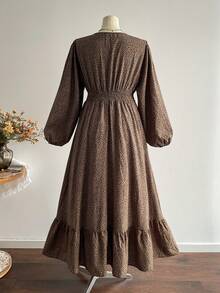 Rusttydustty Sukienka w stylu boho vintage z nadrukiem w panterkę, dekoltem w serek i marszczeniami w talii, idealna na Nowy Rok i Walentynki - Kawowy brązowy - Zobacz 2