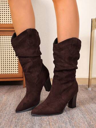 Damen Mode einfache Schlüpf-Plissee Spitzschuh Wildleder Knöchel Stiefel, Aprikose oder Kaffee Farboptionen, Plateauabsatz