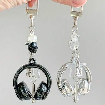 1pc New Music Headphone Keychain, Unisex, Creative Mini Guitar Note Heart Decor Accessory, Phone Strap, Backpack Hanging Ornament, Gift For Music Lovers Christmas Bag Charms Car Accessories Teacher Friend Sister Gift Ideas