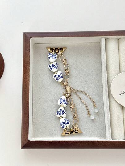 1 pulseira de relógio feminina de liga de metal com corrente dupla de cerâmica e coração para meninas com pingente de anel compatível com pulseiras série 11 10 9 8 7 6 5 4 3 2 1 38 mm 40 mm 41 mm 42 mm 44 mm 45 mm 46 mm 49 mm Ultra 1/2/3 SE pulseira de substituição para pulseira de relógio, melhor presente para namorada, amigo e família para o Dia dos Namorados, noivado e festa de casamento (apenas pulseira de relógio)