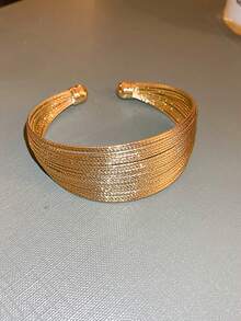 1pc Exaggerated Hollow Openwork Multilayer Textured Bracelet, Luxurious Craftsmanship, Vintage Artistic Style