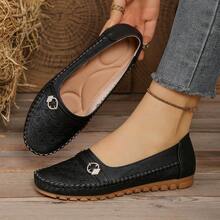 Giày lười nữ, thêu họa tiết mây, trang trí khóa đính đá, giày casual đa năng, giày cao cấp phù hợp mọi mùa, thích hợp cho đi làm hàng ngày, mua sắm, du lịch và mặc ở nhà, lựa chọn quà tặng thanh lịch, thiết kế thời trang, nhẹ và không gây khó chịu, đế mềm chống trượt và bền, phần trên bằng da mềm ôm sát chân, lớp lót êm ái và thoải mái, mang lâu không mỏi chân, dễ dàng vệ sinh và bảo quản. - màu đen - Xem 9