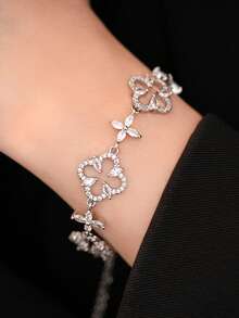 1pc Luxury Hollow Flower Zirconia Adjustable Bracelet, Sparkling Minimalist High-End Bracelet, Elegant Commuting Versatile Accessory, Birthday/Party Gift