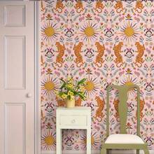 可爱粉色卡通爬行老虎动物墙贴，自粘防水，复古花卉，哑光饰面，PVC，带多表面粘合剂，水滴图案，可拆卸，用于墙壁装饰 - 彩色 - 查看 5