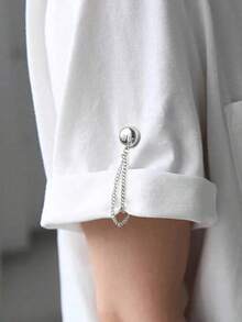 2 kẹp rút ngắn ống quần, thiết kế cài nút ẩn giúp tránh quần bị kéo lê, thiết kế liền mạch, chống thấm nước, nhỏ gọn, chống mài mòn, phù hợp với quần jean và quần thường ngày. - Nhiều màu - Xem 7