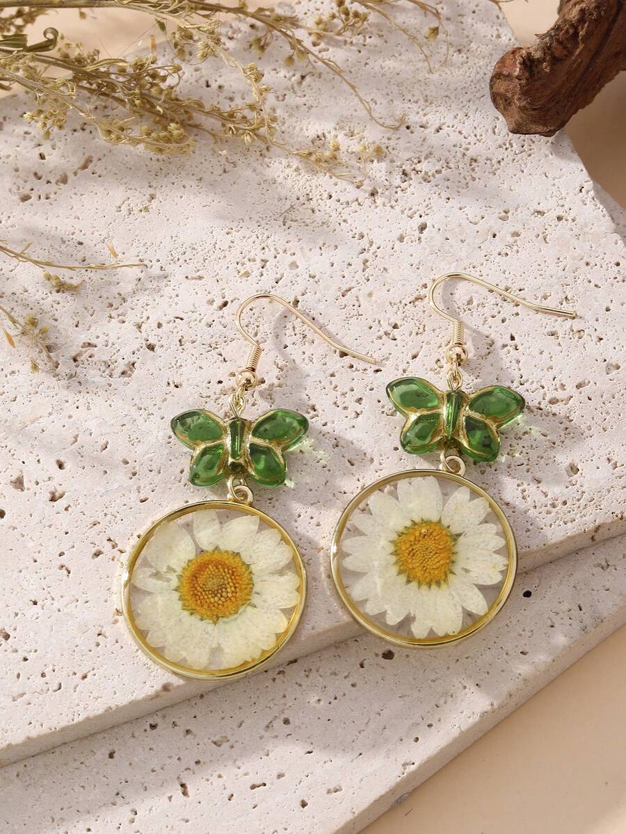 1 pereche cu pandantiv rotund din rășină naturală cu flori uscate și cercei vintage cu fluture din sticlă, cercei versatili de înaltă calitate cu flori albe, pentru purtare zilnică, vacanțe și cadouri. Mică diferență între florile uscate reale și imagini.