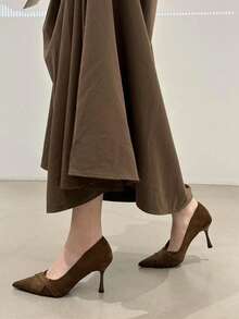 Zapatos de tacón alto con punta francesa y correas cruzadas, de tela, tacón fino y estilizado, estilo elegante de señora, nueva colección otoño 2025