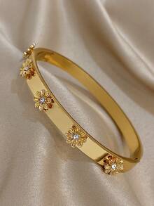 18K Gold Plated Stainless Steel Luxury Elegant Floral Bangle Bracelet Set For Women , Sweet Romantic Jewelry Mom Gift Christmas Thanksgiving Halloween Wedding Rave/Prom/Party/Daily Accessories Gift For Anniversary Valentine's