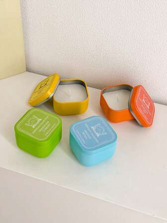 1pc Classic Mini Square Metal Tin Candle, Romantic Atmosphere High-End Photoshoot Prop, Suitable For Christmas Tree, Snowflake, Gingerbread Man, Reindeer, Santa Claus, Wreath, Apple, Party, Christmas, New Year, Holiday, Anniversary, Gift For Family And Friends