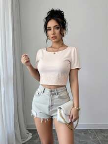 Blusa elegante de mujer de manga corta con cuello redondo y detalle de bordado en tejido elástico medio - Beis - Ver 7