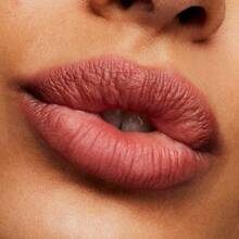 Powder Kiss 唇膏 MAC Powder Kiss 唇膏 100% - MAC Powder Kiss 唇膏官方网站 - MAC Powder Kiss 唇膏官方网站 - 正品 MAC Powder Kiss 唇膏 - 光泽哑光质地，持久显色，正品 MAC Powder Kiss 唇膏 - 顺滑哑光效果 - 921 Sultry Move - 查看 3
