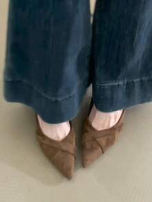 Zapatos de tacón alto con punta francesa y correas cruzadas, de tela, tacón fino y estilizado, estilo elegante de señora, nueva colección otoño 2025