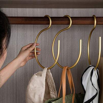 1 peça/3 peças de ganchos de parede de alumínio estilo moderno dourado/prateado para chapéus - ganchos multifuncionais em formato de S - suporte de armazenamento que economiza espaço, design elegante e suave, pode armazenar bonés, chapéus, bolsas - suporte de metal durável para guarda-roupas e quartos, organização de armários