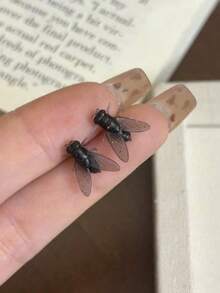 一对逼真的苍蝇形耳环，抽象有趣的昆虫设计耳环，适合女士 - 蒼蠅耳釘 - 查看 3
