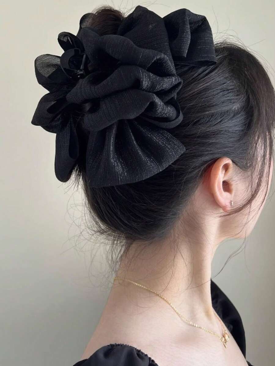 1 件女士纯色闪亮雪纺超大蝴蝶结发夹，时尚且适合日常使用（发夹尺寸：13CM-15CM），（常规材质，喜欢优质品质的顾客应谨慎购买）秋冬爪夹发饰，适合女士度假装扮 - 黑色 - 查看 1