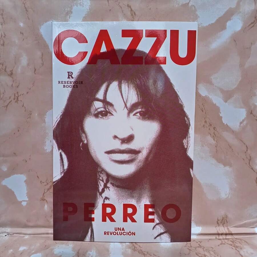 Cazzu Perreo, una revolución,biografía, historia - Libro único - Ver 1