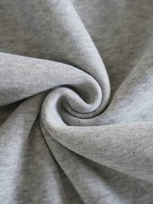 男士休闲宽松连帽卫衣，带抽绳口袋设计，适合居家和户外穿着，秋冬季长袖上衣