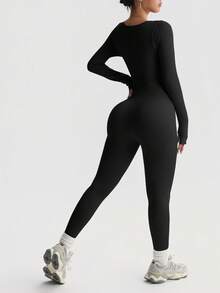 这款蓝色圆领长袖连体衣修身剪裁，腰部收紧，提臀，非常适合户外活动和日常穿着，黑色连体裤，女士冬装，女士健身服，女士跑步服，女士冬装， - 黑色 - 查看 2