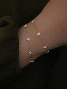 1 pieza Elegante pulsera de cadena con trébol de cuatro hojas, adecuada para uso diario, citas, vacaciones de las mujeres, gran regalo para seres queridos