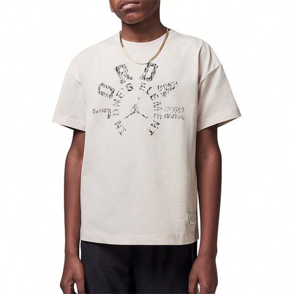 Nike قميص رياضي كلاسيكي فضفاض مطبوع بأكمام قصيرة قابل للتنفس