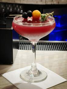 Copas de champán con platillo al estilo británico, vasos de cristal reforzado - Vajilla multiusos para festivales, celebraciones, banquetes y bodas | Opción de regalo ideal - transparente - Ver 11