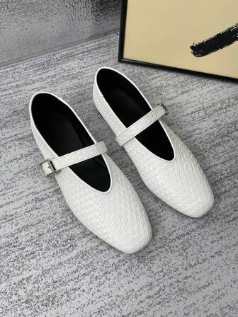 女士新款平底鞋，时尚方头四季金属扣编织图案芭蕾平底玛丽珍鞋，适合日常穿着、散步、工作、度假、聚会，可搭配牛仔裤、裙子、连衣裙，休闲舒适