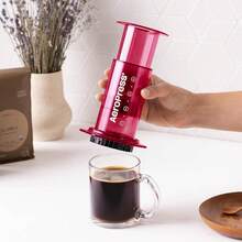 cafetera de prensa francesa manual todo en estilo espresso y filtro, lista en 2 minutos, portátil y compacta para viajes y camping B1SY - Rosa - Ver 6