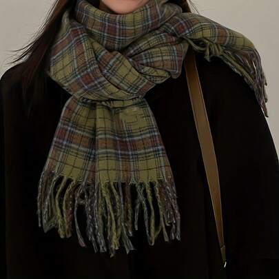 1pc Women's Elegant Green Plaid Tassel Scarf - Soft, Warm, Windproof Shawl Wrap, Plaid Pattern, Non-Elastic Durable Suitable For Winter, Multifunctional To Wrap Coat Or Neck, Hand Washable And Retains Shape, New Women's Winter Plaid Scarf, Green Plaid Scarf, Simple Fashion Tassel Loop Scarf Warm Shawl Unisex, Simple Fashion Tassel Loop Scarf Warm Shawl Blanket Unisex, Scarf/Shawl