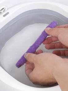 1 个清洁刷头，配有 3 块替换布，超细纤维刷布易于清洗和重复使用，可弯曲，非常适合清除空调缝隙、百叶窗和洗衣机清洁工具中的灰尘