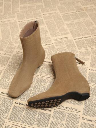 French Retro Suede Square Toe Ankle Boots For Women, New Autumn/Winter, Hidden Wedge, Versatile, Minimalist, Elegant