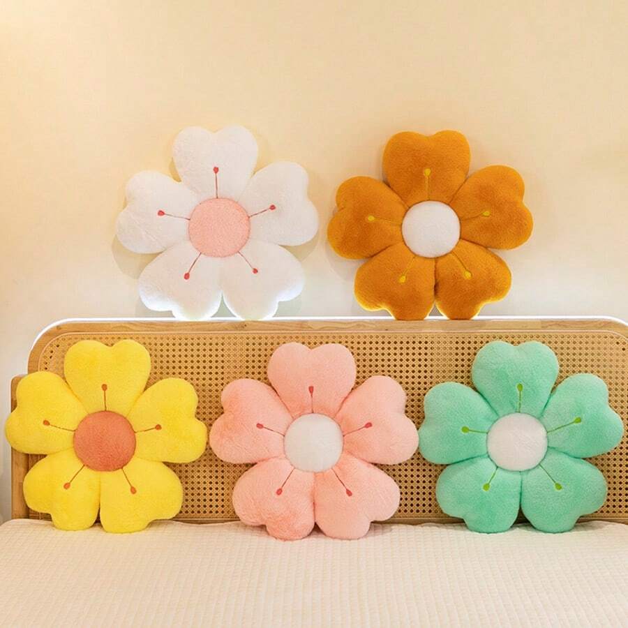 1pc, Soft Flower Plush Chair Cushion & Throw Pillow - Cozy Polyester, Machine Washable, Perfect For Bedroom Sofa Chairs Gifts Birthday Graduation